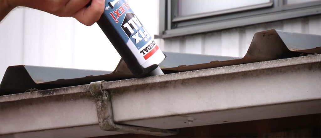 Fix All Flexi sealing a wet-area detail